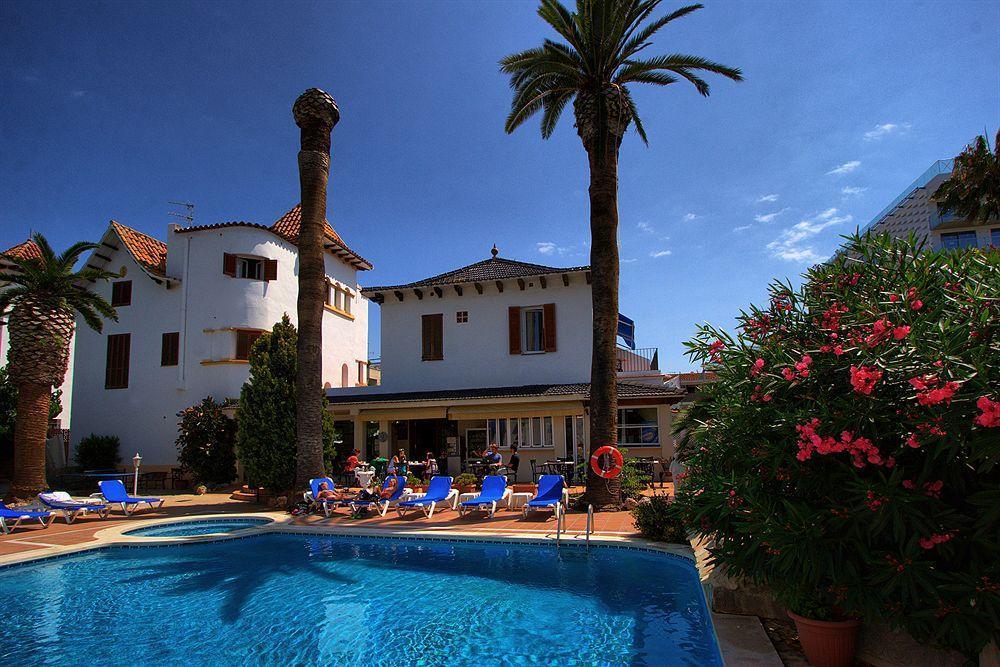 Hotel Capri Sitges Exterior foto